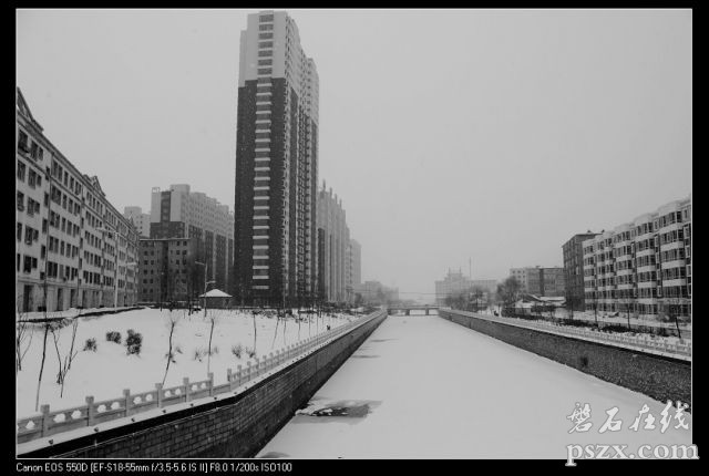 实拍风雪石城