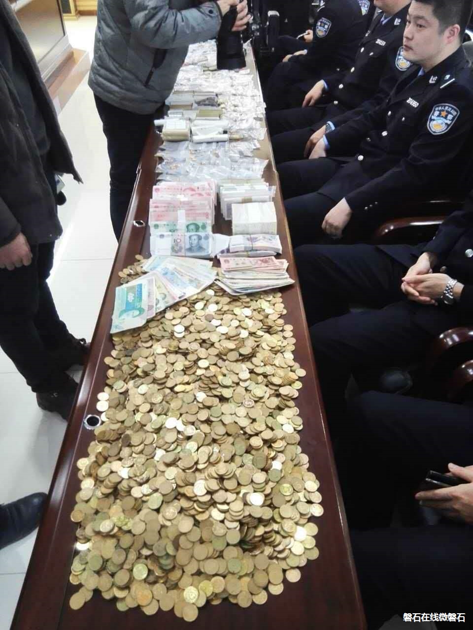 ‘草上飞‘落网’’，吉林丰满公安分局破获省督特大盗窃案件，案