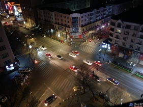 夜色。