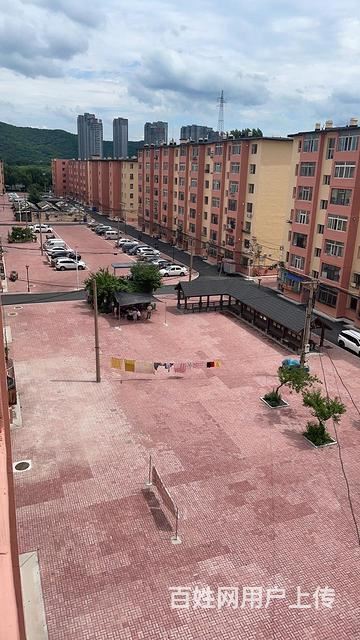 江边 60平米，中等装修