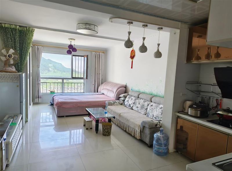建华新苑，南北通透户型，房屋出租