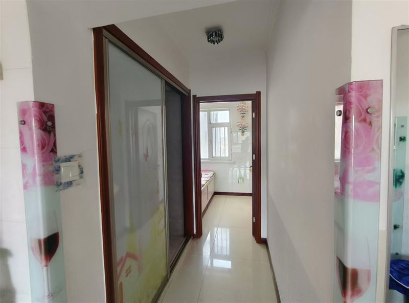 建华新苑，南北通透户型，房屋出租