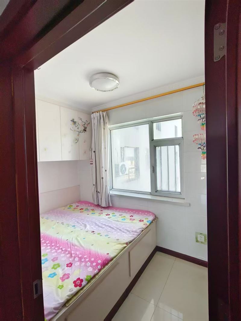 建华新苑，南北通透户型，房屋出租